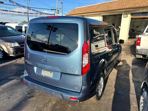Used 2021 Ford Transit Connect XLT image 4