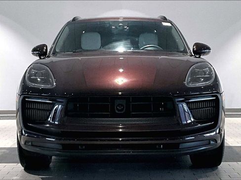 Used 2023 Porsche Macan S image 13