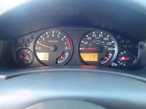 Used 2011 Suzuki Equator Sport AWD/4WD image 4