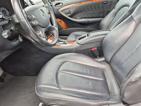 Used 2008 Mercedes-Benz CLK 350 Coupe image 10