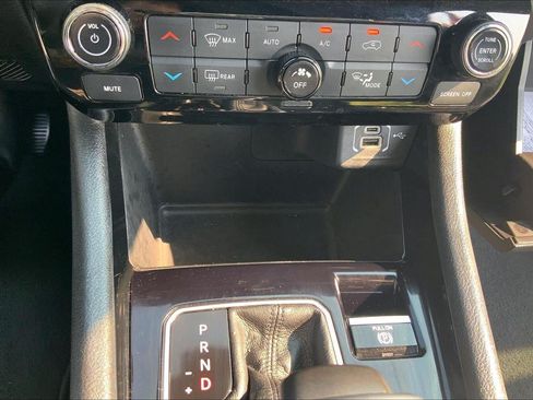 Used 2025 Jeep Compass Limited AWD/4WD image 34