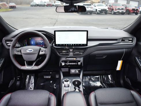 New 2026 Ford Escape ST-Line Select w/ Tech Pack #1 AWD/4WD image 4