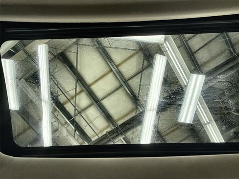 Used 2022 Honda CR-V Touring image 30