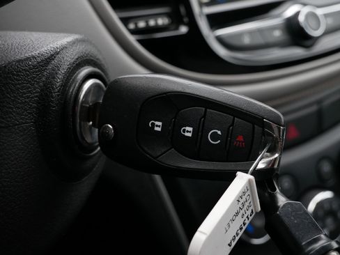 Used 2019 Chevrolet Trax LT w/ LPO, Cargo Package image 28