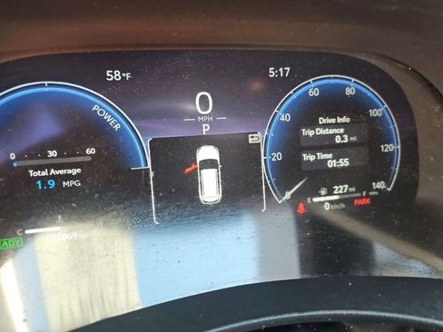 Used 2023 Toyota Highlander Limited image 6