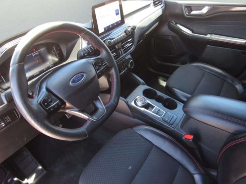 Used 2024 Ford Escape ST-Line AWD/4WD image 16