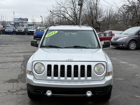 Used 2011 Jeep Patriot Latitude image 2
