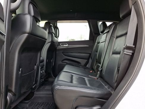 Used 2018 Jeep Grand Cherokee Limited image 11