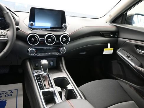 Used 2025 Nissan Sentra SR image 23