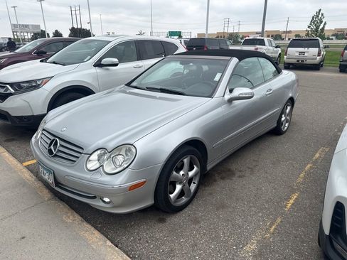 Used 2005 Mercedes-Benz CLK 320 Cabriolet image 6