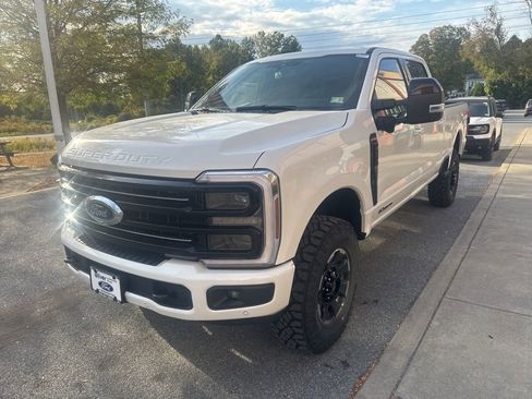 New 2026 Ford F250 Platinum w/ Tremor Off-Road Package AWD/4WD image 3