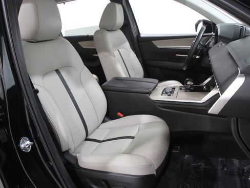 Used 2025 MAZDA CX-90 Plug-In Hybrid w/Premium Sport image 17