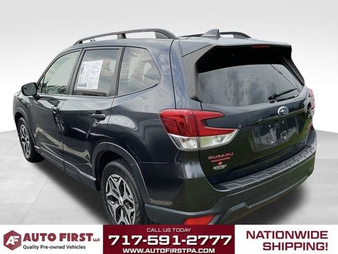 Used 2019 Subaru Forester Premium w/ All-Weather Package AWD/4WD image 3