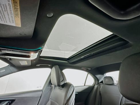 Used 2024 Mercedes-Benz C 300 4MATIC Sedan image 27