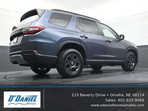 Used 2026 Honda Pilot TrailSport image 12
