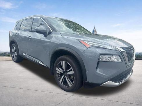 Certified 2023 Nissan Rogue Platinum w/ Platinum Premium Package AWD/4WD image 3