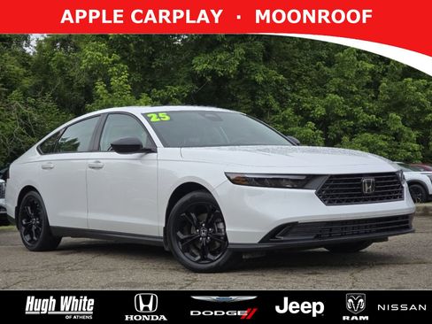 Used 2025 Honda Accord SE image 1