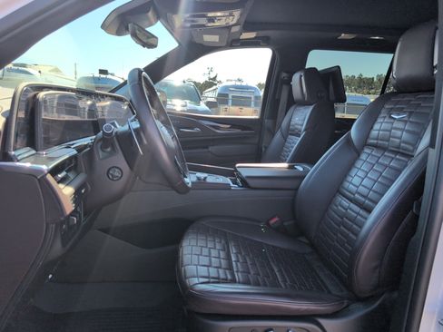 Certified 2024 Cadillac Escalade V image 13