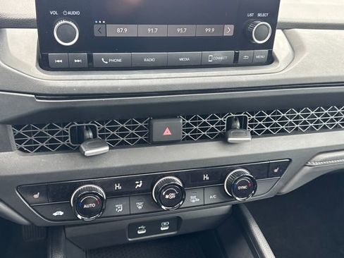 Certified 2023 Honda Accord EX image 11