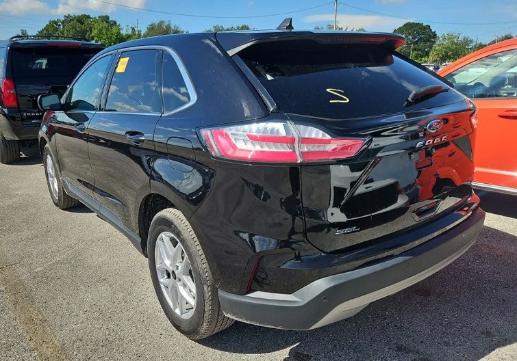 Used 2023 Ford Edge SEL AWD/4WD image 2