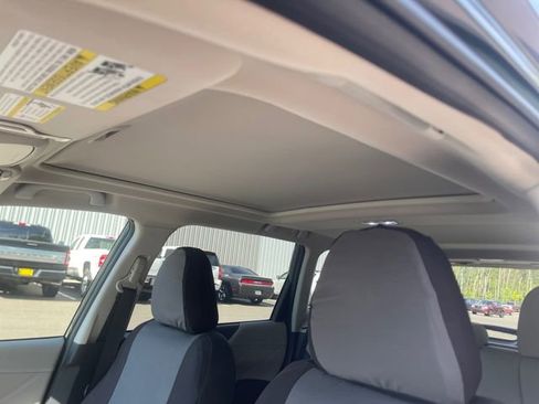 Used 2024 Subaru Forester Limited AWD/4WD image 13