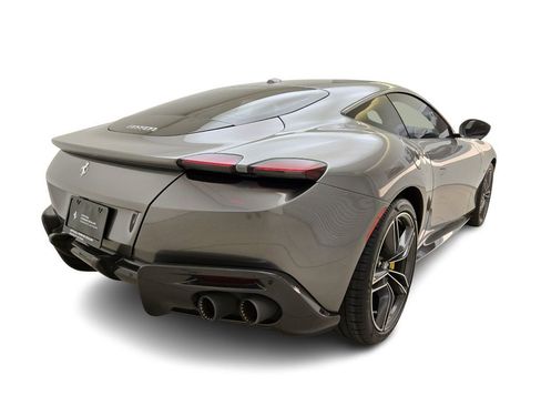 Used 2022 Ferrari Roma image 9