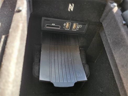 Used 2020 Mercedes-Benz S 560 Sedan image 27