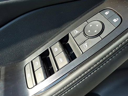 New 2026 Nissan Rogue SV w/ SV Premium Package image 18