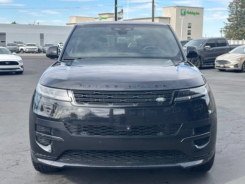 Used 2024 Land Rover Range Rover Sport Dynamic SE AWD/4WD image 2