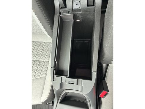 Used 2024 Chevrolet Equinox LS w/ LS Convenience Package FWD image 31