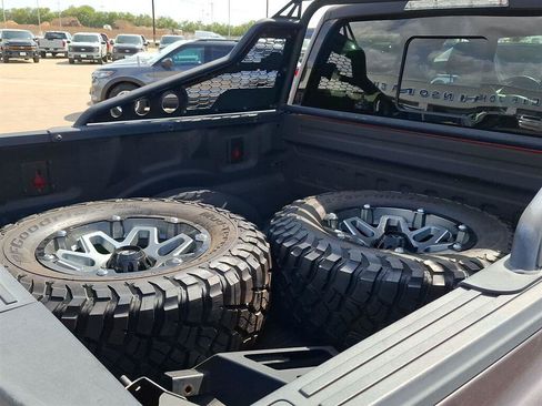 Used 2020 Ford F150 Raptor w/ Equipment Group 802A Luxury AWD/4WD image 15