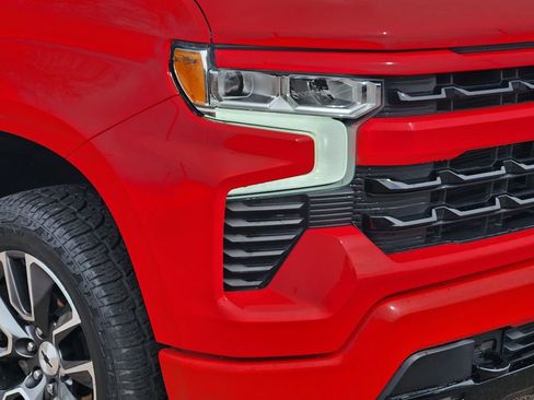 Used 2022 Chevrolet Silverado 1500 RST image 28