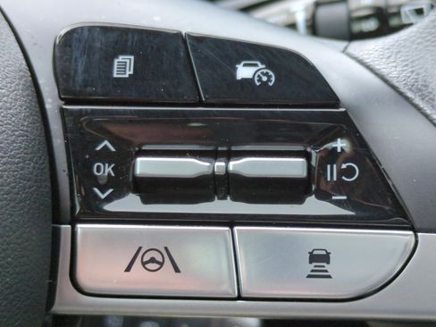 Certified 2024 Hyundai Tucson SE FWD image 20