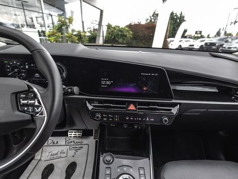 Used 2023 Kia Niro Wave w/ Wave Preserve Package FWD image 24
