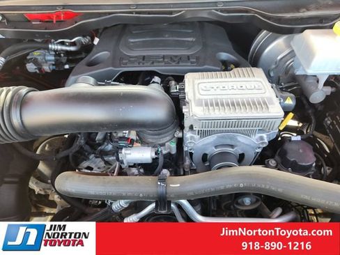 Used 2023 RAM 1500 Laramie AWD/4WD image 33