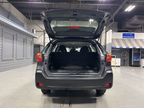 Certified 2025 Subaru Outback Base image 12