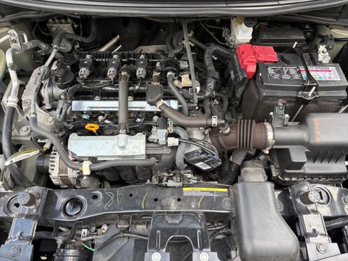 Used 2025 Nissan Versa SV FWD image 30