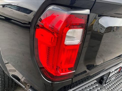 Used 2024 GMC Canyon Elevation w/ Elevation Premium Package image 29