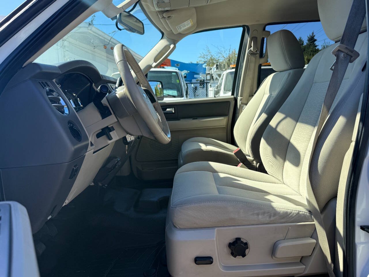 Used 2014 Ford Expedition EL XL AWD/4WD image 19