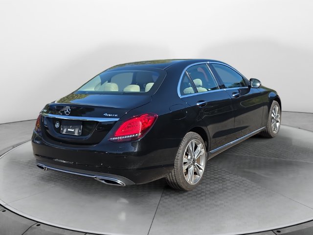 Used 2019 Mercedes-Benz C 300 4MATIC Sedan image 5