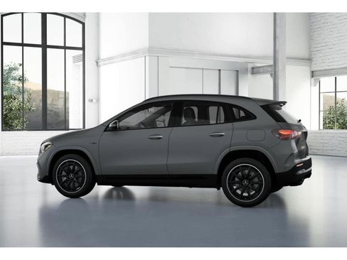 New 2026 Mercedes-Benz GLA 35 AMG 4MATIC image 30