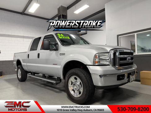 Used 2006 Ford F350 Lariat image 1