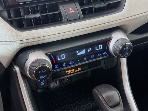 Used 2019 Toyota RAV4 XLE w/ All Weather Liner Package AWD/4WD image 23