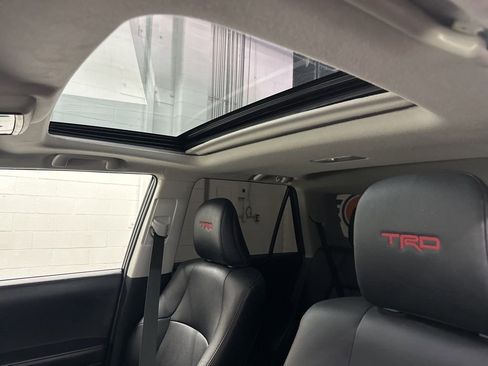 Used 2022 Toyota 4Runner TRD Off-Road Premium image 32