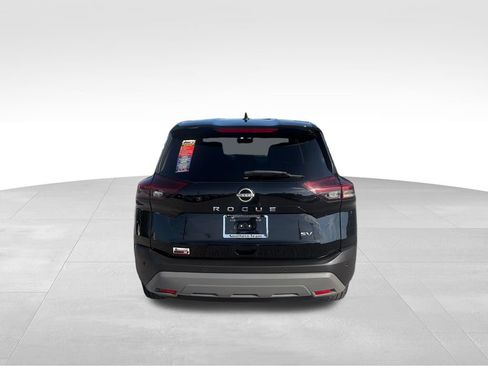 Used 2023 Nissan Rogue SV FWD image 5