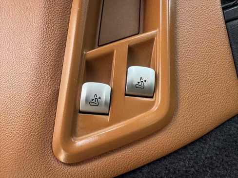 Used 2019 BMW X7 xDrive40i w/ Dynamic Handling Package AWD/4WD image 60