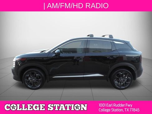Certified 2026 Nissan Kicks SR w/ SR Premium Package FWD image 7