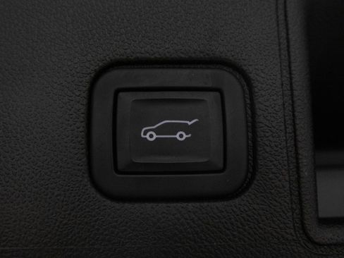 Certified 2022 GMC Terrain SLT w/ Elevation Edition image 75