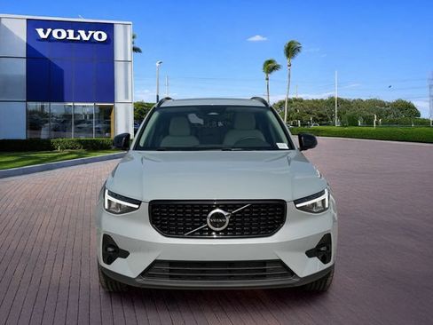 New 2026 Volvo XC40 B5 Plus w/ Protection Package Premier AWD/4WD image 2