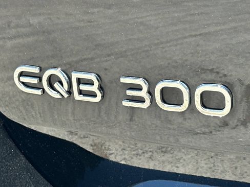 Certified 2024 Mercedes-Benz EQB 300 4MATIC image 39